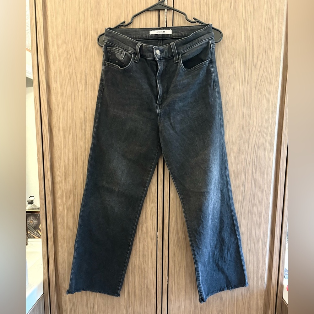 Joe’s Jeans Stylish Frayed Hem Jeans